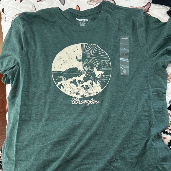 Wrangler Forest Green Graphic Tee - Picture 1 of 4